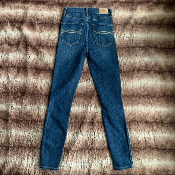 Abercrombie & Fitch Ultra High Rise Distressed Skinny Jeans - Picture 2 of 7